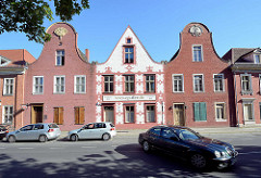 Giebelhäuser im Holländischen Viertel von Potsdam, Kurfürstenstrasse.  Das Holländische Viertel wurde zwischen 1733 und 1742 im Zuge der zweiten Stadterweiterung unter Leitung des holländischen Baumeisters Johann Boumann erbaut.