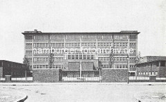 Historische Ansicht der Schule Meerweinstrasse in der Hamburger Jarrestadt - Entwurf Fritz Schumacher.