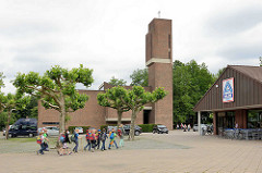 Nathan Söderblom Kirche in Reinbek - Architekt Friedhelm Grundmann, erbaut 1966.