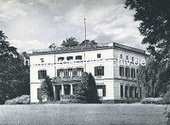 Altes Foto vom historischen Jenischhaus im Jenischpark - Hamburg Othmarschen.