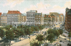 Historische Luftaufnahme vom Hamburger Grossneumarkt, Stadtteil Neustadt; Strassenbahnen und Pferdefuhrwerke fahren auf den Strassen; Handkarren sind am Strassenrand abgestellt.