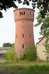 Historischer Ziegelturm / Backsteinturm - Wasserturm in Oranienburg.