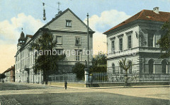 Historische Darstellung aus Thersienstadt / Terezin - Rathaus und Schule.