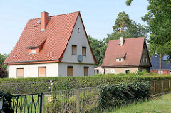 Einzelhäuser mit Satteldach / Spitzdach in Oranienburg - Bernauer Strasse.