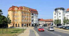 Historisches Bürgerhaus in der Bernauer Strasse von Oranienburg - mehrstöckige Jugendstilarchitektur.