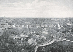 Historische Luftaufnahme vom Hamburger Zoologischen Garten am Dammtor, lks. ist die Ruine vom Eulenturm zu erkennen.