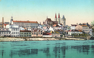 Coloriertes altes Panorama der tschechischen Stadt Kolin an der Elbe - Industriegebäude am Ufer, im Bildzentrum der Dom St. Bartholomäus.