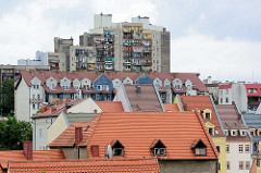 Wohnhäuser, Plattenbau in Zgorzelec - Dächer der Stadt.