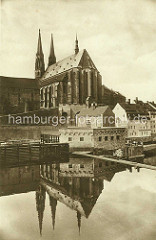 Turbinengebäude an der Neiße bei Görlitz - Kirchenschiff der St. Peter und Paul Kirche / Peterkirche.