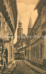 Historische Ansicht von der Marktstrasse in Goslar - Kirchtürme der Kirche Marktkirche St. Cosmas und Damian; Rats- und Hauptpfarrkirche der Stadt.