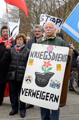 Hamburger Ostermarsch 2016 - Motto: Keine Bundeswehreinsätze im Ausland! Syrieneinsatz beenden! Rüstungsexporte stoppen! Flüchtlinge aufnehmen! Fluchtursachen bekämpfen!