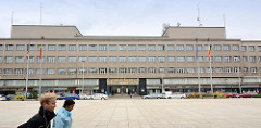 Expressionistische Architektur der 1920er Jahr - Neues Bauen; Verwaltungsgebäude in Hradec Králové / Königgrätz.