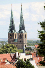 Kirchtürme der Pfarrkirche St. Nikolai in Quedlinburg - erstmalige Erwähnung 1222, Westbau frühgotisch - Rest spätgotisch.