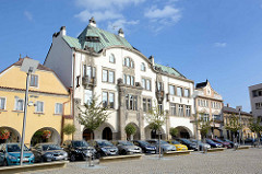 Jugendstil - Art Nouveau Architektur am Großen Platz / Marktplatz von Dvůr Králové nad Labem / Königinhof an der Elbe.