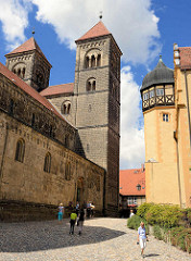 Romanische Stiftskirche St. Servatius, geweiht 1129 auf dem Schlossberg der Stadt Quedlinburg.