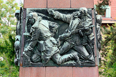Detail - Denkmal für Kapitán Otakar Jaroš in Melnik; tschechoslowakischer Offizier, der als erster Ausländer mit dem höchsten sowjetischen Militärorden Held der Sowjetunion ausgezeichnet wurde.