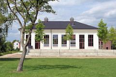 Gebäude vom ehem. Wasserwerk in Hamburg Wilhelmsburg beim Inselpark - umgebaut zum Restaurant, gastronomische Nutzung - z. Zt. geschlossen.