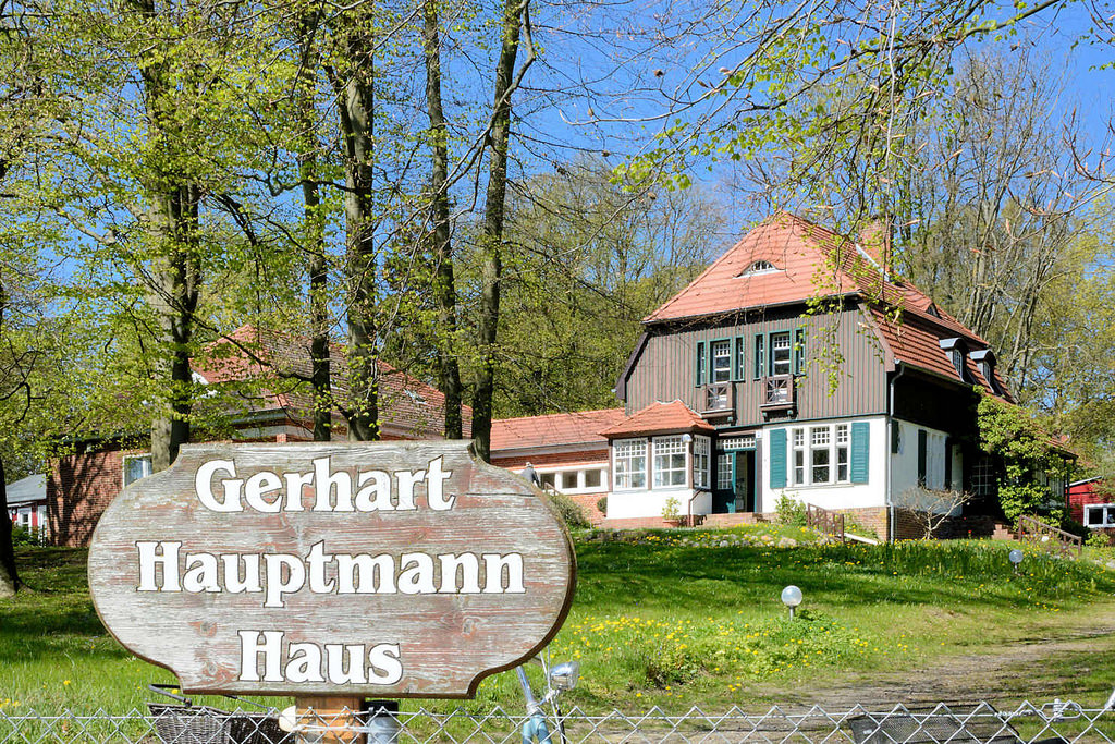 Stadt Und Land Fotos Foto Gerhart Hauptmann Haus Haus Seedorn