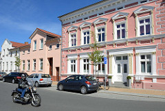 Wohnhäuser in der Nizzestraße von Ribnitz Damgarten;