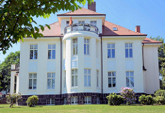 Villa im Eißendorfer Pferdeweg - Hamburg Heimfeld, erbaut 1911 - August Prien, jetzt Kinder- und Familienhilfezentrum.