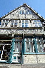 Fassade vom Jacobischen Haus, Wohn- und Geschäftshaus / Fachwerkhaus errichtet 1647 in der Elbstraße von Lauenburg.