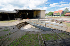 Drehscheibe beim Eisenbahn-Ausbesserungswerk der Bleckeder Kleinbahn / Eisenbahn-Werkstatt Bleckwerk.