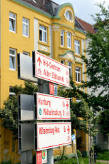 Schilder für Radrouten / Radwanderungen - Richtunsanzeige in Hamburg Wilhelmsburg.