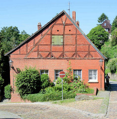 Historisches Fachwerkhaus - Wohnhaus unter Denkmalschutz stehend - Grünstraße in Lauenburg / Elbe.