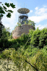 Reste vom alten Rundturm beim Bleckeder Elbschloss - erbaut um 1500.