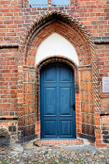Eingang Siechenkapelle St. Laurentius in Neuruppin; erbaut 1491 - spätgotischer Backsteinbau.