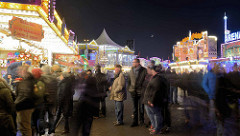 Jahrmarkt in Hamburg - Dom auf dem Heiligengeistfeld - größtes Volksfest des Nordens.