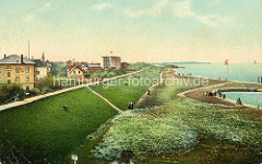 Colorierte historische Ansicht von der Deichpromenade in Cuxhaven - lks. im Hintergrund die Kugelbake.