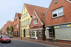 Wohn- und Geschäftshäuser in der Marktstraße von Otterndorf - Einzelhandel / Hotel und Gästehaus.