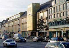 Geschäftshäuser / Einkaufscentrum Quaree an der Wandsbeker Marktstraße im Hamburger Stadtteil Wandsbek.