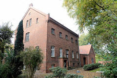 Unter Denkmalschutz stehendes Gefängnis in Otterndorf, erbaut 1885; jetzt Rückzugsort / Veranstaltungsort für Führungskräfte der Wirtschaft, die
