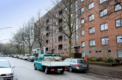 Architektur in Hamburg Veddel - Wohnblocks der 1930er Jahre, Schumacherära - Straße Sieldeich.