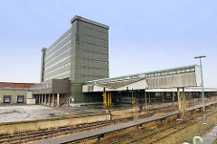 Gleisanlagen am Übersee-Zentrum in Hamburg Kleiner Grasbrook Holthusenkai / Moldauhafen.