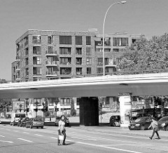 Wohnungsneubau an der Fuhlsbüttler Straße / Ecke Langenfort; im Vordergrund  die Barmbeker Ringbrücke.