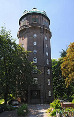 Der Wilhelmsburger Wasserturm am Groß Sand wurde 1911 errichtet, der Architekt war Wilhelm Brünicke.