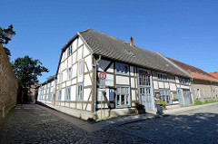 Gebäude vom Marstall Neubrandenburg - Behmestrasse / Kl. Ringstraße; erbaut um 1782 - z. Zt. Nutzung als Café und Veranstaltungsgebäude.