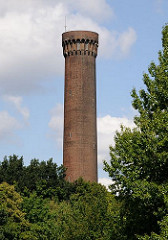Der 64 m hohe Wasserturm der Wasserwerke in Rothenburgsort wurde 1848 nach Plänen von Alexis de Chateauneuf errichtet.