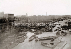 Alte Fotografie vom Hamburger Binnenhafen / Mührenfleet - historische Wohnbebauung auf dem Kehrwieder.
