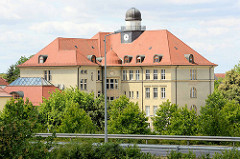 Ehem. Herzogliches Ober-Lyzeum / Gymnasium in Dessau; errichtet 1912 - jetzt Nutzung durch die Hochschule Anhalt.