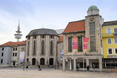 Stadttheater am Theodor Heuss Platz in Bremerhaven - erbaut 1914, Architekt Oskar Kaufmann.