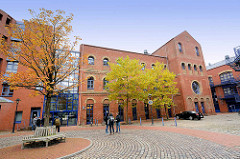 Gebäude der Staatlichen Hochschule in Bremerhaven, gegründet 1975; erbaut auf dem Gelände vom ehem. Auswandererhaus - Entwurf Entwurf Architekt Gottfried Böhm