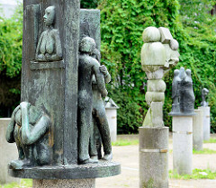 Skulpturenhof in Hambug Mümmelmannsberg - Kunst am Bau, errichtet 1982; Kandiskyallee.