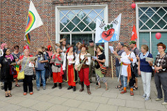 Chor der Bille-Piraten; Demonstration am 08. Juli gegen G20 in Hamburg.