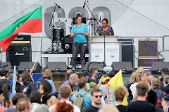 Abschlusskundgebung am Millerntorplatz - Demonstration am 08. Juli gegen G20 in Hamburg.