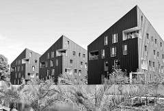 Moderne Architektur - Wohnungsneubauten, Wohnhäuser am Kaufhauskanal in Hamburg Harburg.