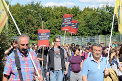 Solidaritäts-Demonstration vom S-Bahnhof Billwerder zu den No-G20 Gefangenen in der JVA Hamburg-Billwerder am 03.09.2017 .